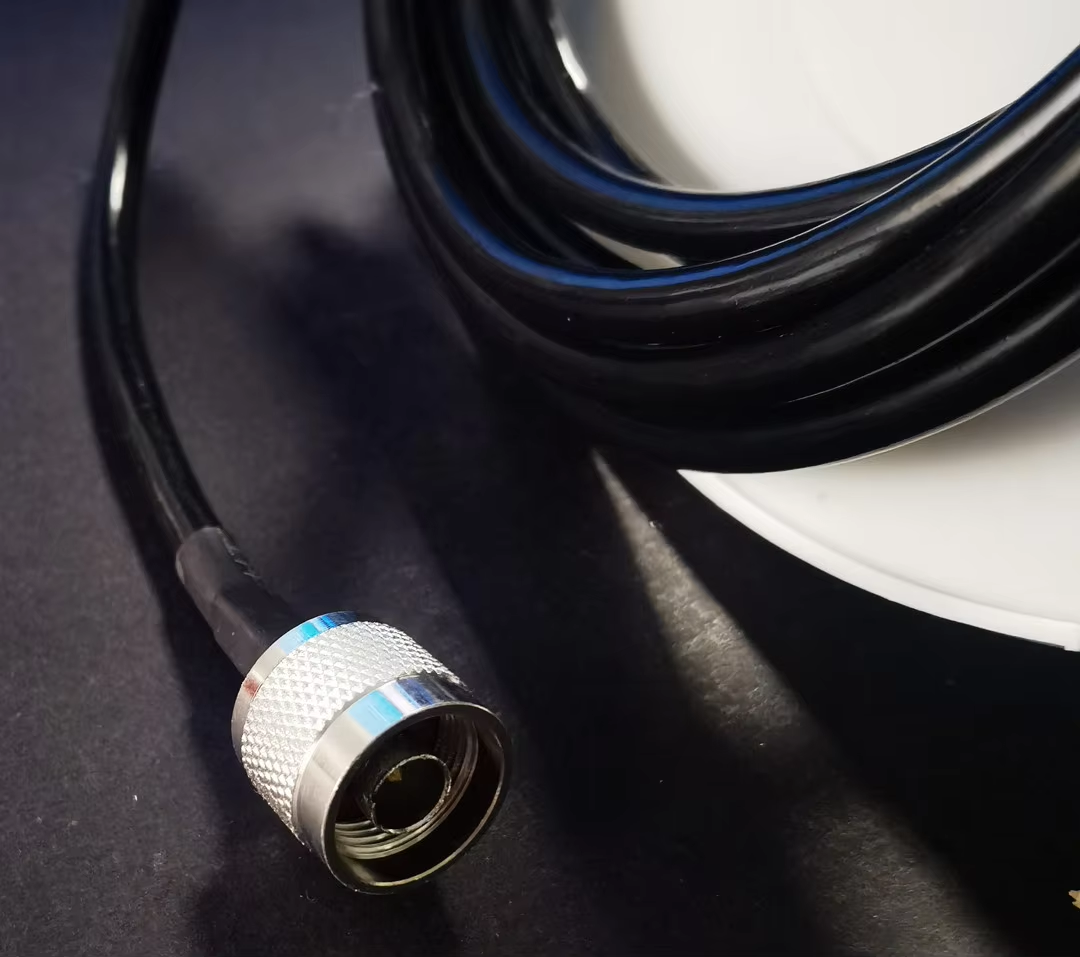 800MHZ-2500MHZ Indoor omnidirektionale Übertragungsantenne Handy-Repeater Zubehör Deckenantenne