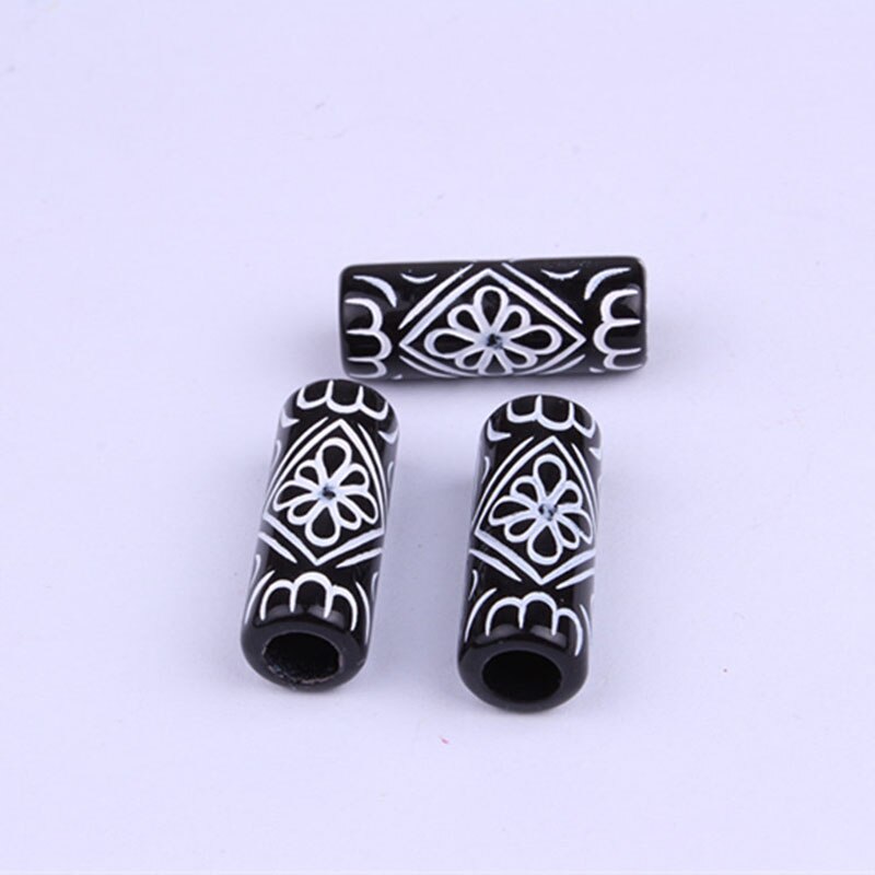 10 stk svart akryl viking hår flette dread skjegg dreadlock perler mansjetter 6mm indre hull hvite utskårne blomster hårtilbehør