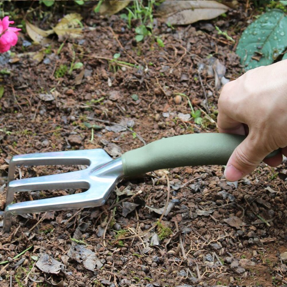 Bend-proof Small Hand Cultivator Soil Tiller Aluminum Hand Fan Rake Lightweight Ergonomic Comfortable Grip Handle for Turning th