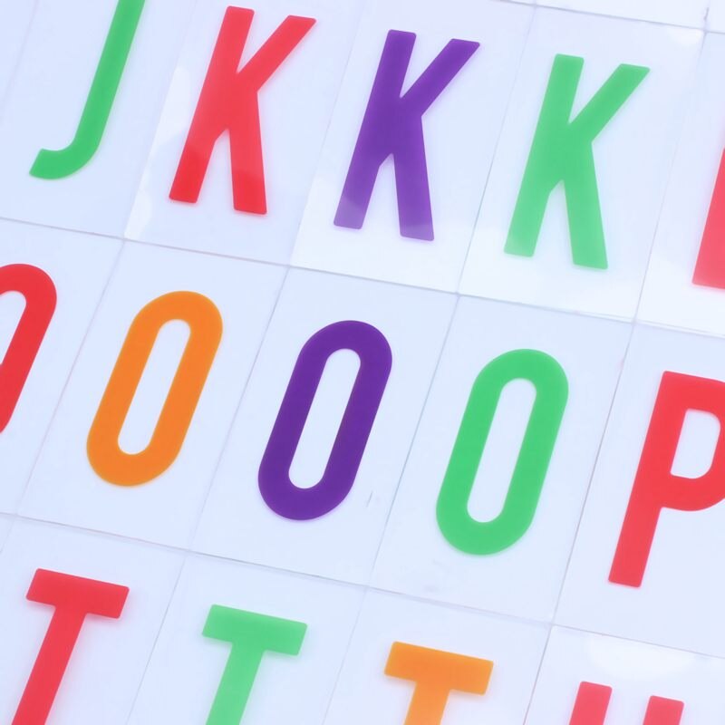 Detaljbokstav- og symbolpakke for  a4 kinolysende skiltboks led-bokstavlampe for kino  (104 flerfargede bokstaver og symboler)