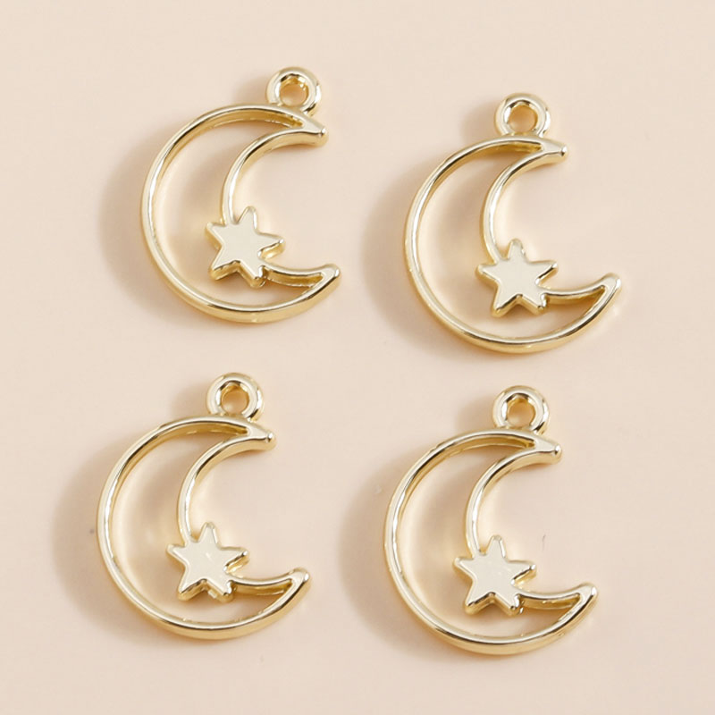 8 Uds. De bonitos colgantes de aleación chapados en oro con forma de estrella y Luna para hacer joyería DIY, accesorios hechos a mano, pendientes, collares,