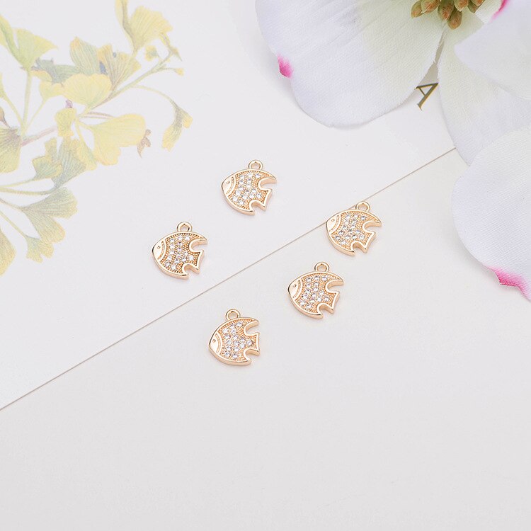 Dainty Strass Tiny Fish Charm Delicate Boho Gold Filled Hanger