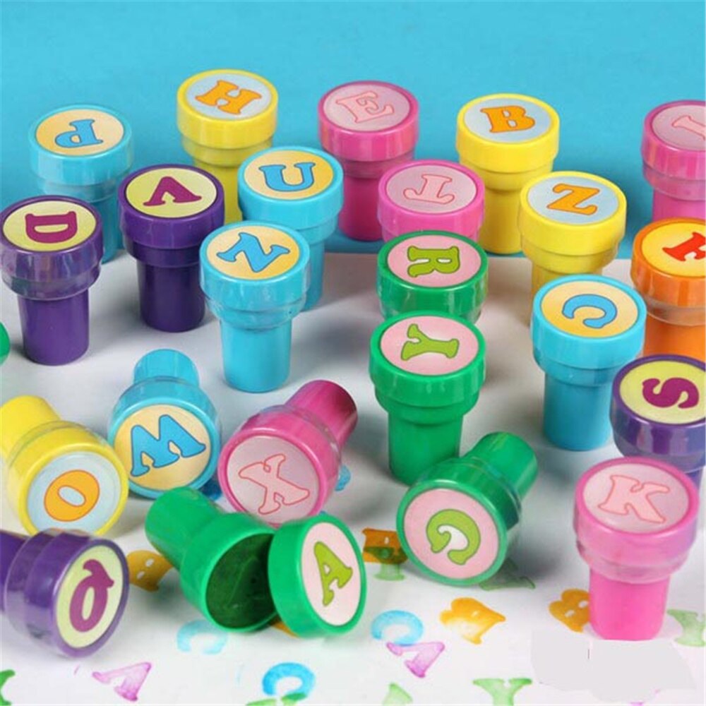 26 engelse alfabet/lot diverse mini kleurrijke rubberen alfabetletterstempels voor kinderen,