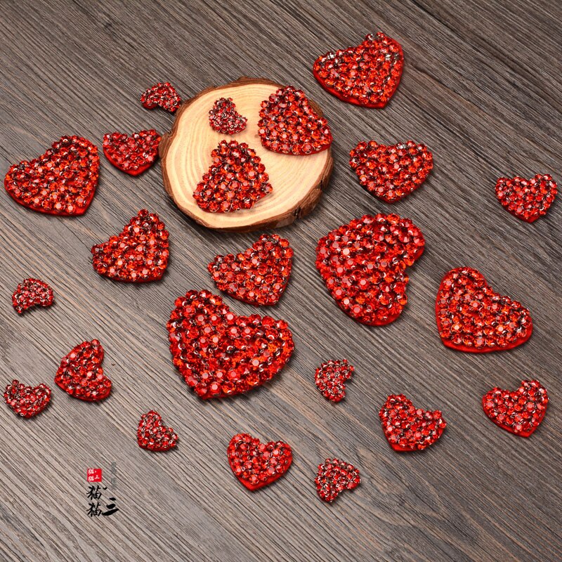 GUGUTREE beaded love heart patches,crystals diamonds Insects Sequined Applique Patch for Coat,T-Shirt,hat,bags,Sweater,backpack