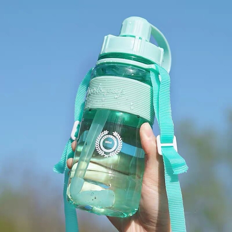 Grandes botellas de agua con capacidad de Fitness deporte al aire libre botella de agua portátil de escalada bicicleta libre de BPA para gimnasio taza botella de agua: Kettle Green