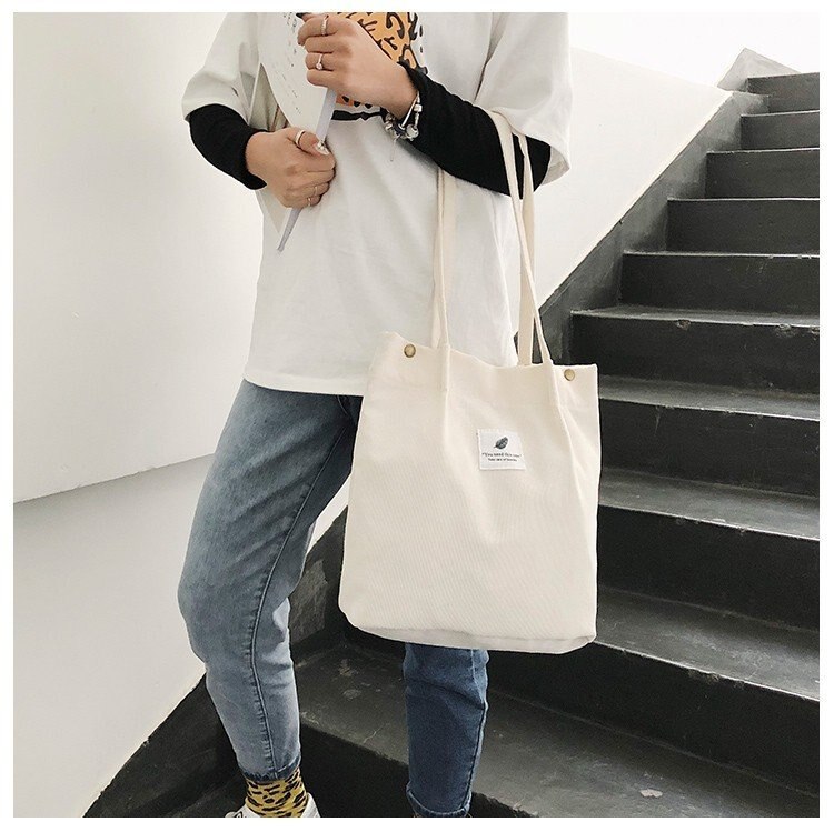Kvinder corduroy shopping taske kvinders lærred håndtaske skulder magnetisk spænde skuldertaske massenger taske fløjl: Hvid