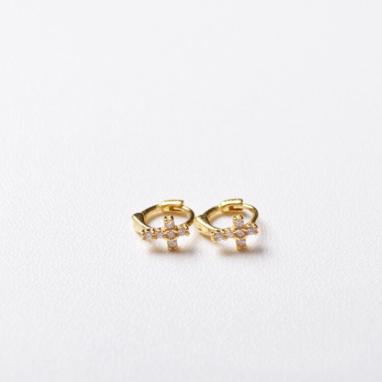 925 sterling sølv ørering zirkon kors øre ring øre ben øre spænde sød sød vild trend vilde kvindelige øre smykker: 1 par guld 6mm