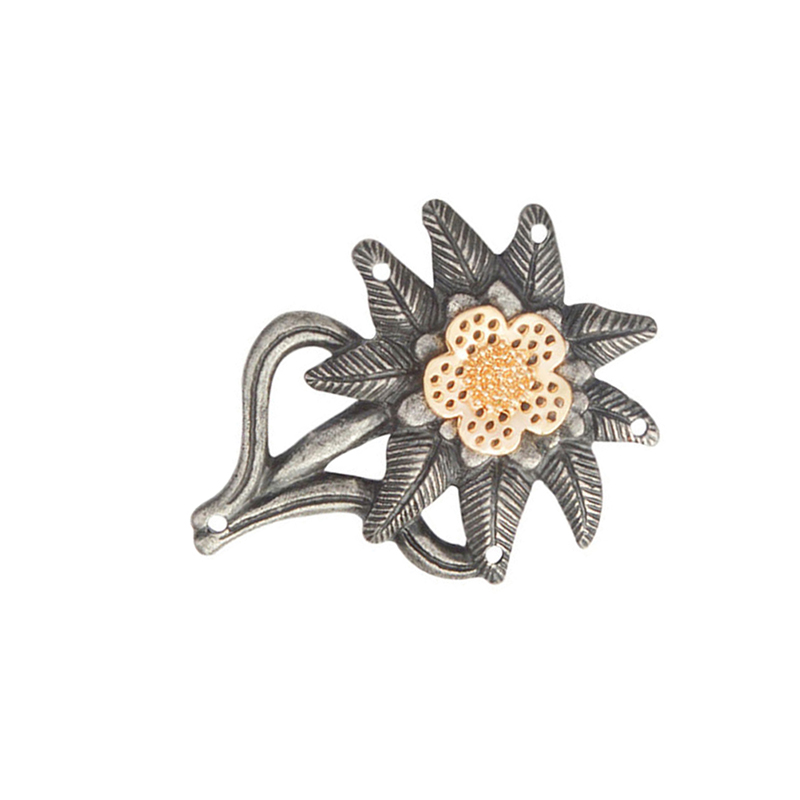 German Army ELITE Edelweiss Mountain Troops Ancient Simple color Flower brooches Badges for Hats Jackets Accessories For Women