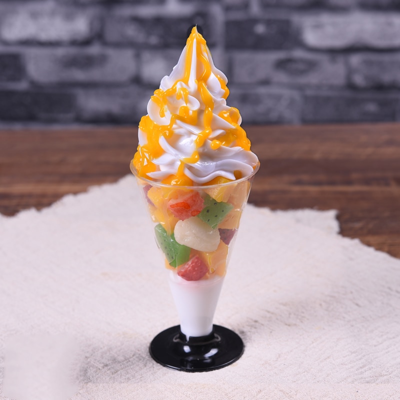Simulation Sundae glace échantillon factice en plastique lait fruits Sundae modèle faux Sundae accessoires fenêtre affichage