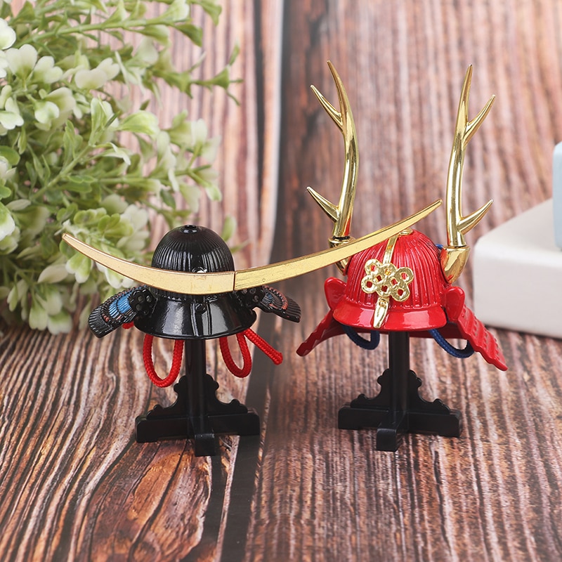 Festive Dress Up Hat Shield Pretend Knight Toy Medieval Helmet Knight Hat Rubber Shield Pretend Knight Game Gladiator Helmet Toy
