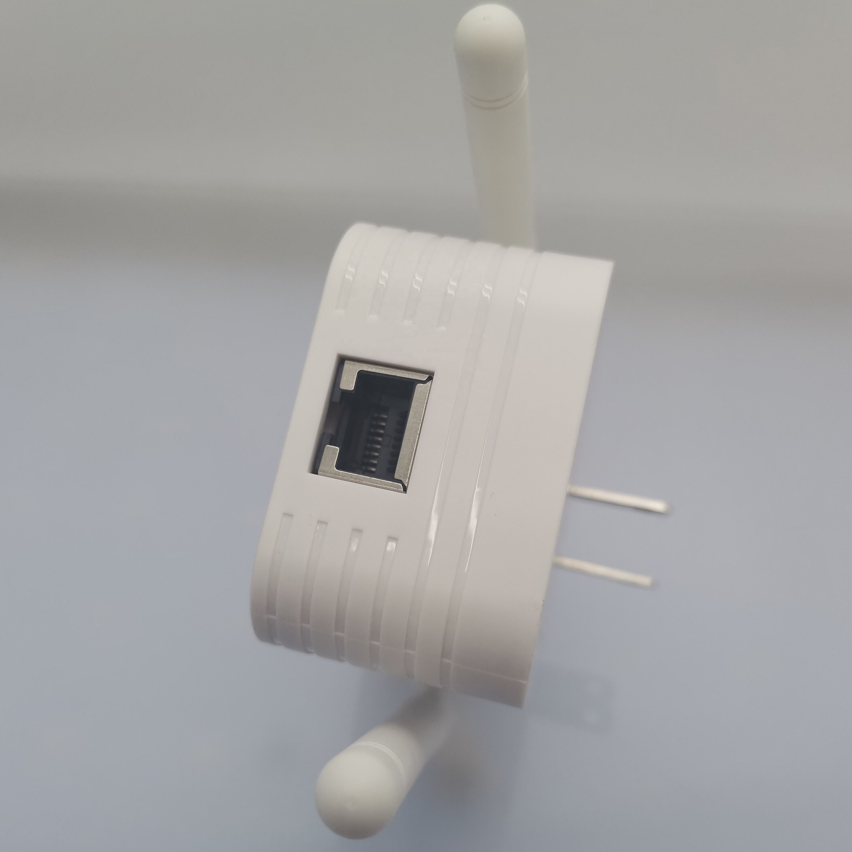 802.11n Wireless Signal Repeater 2G 3G 4G Booster Amplifier Wifi Repeater Booster 300mbps