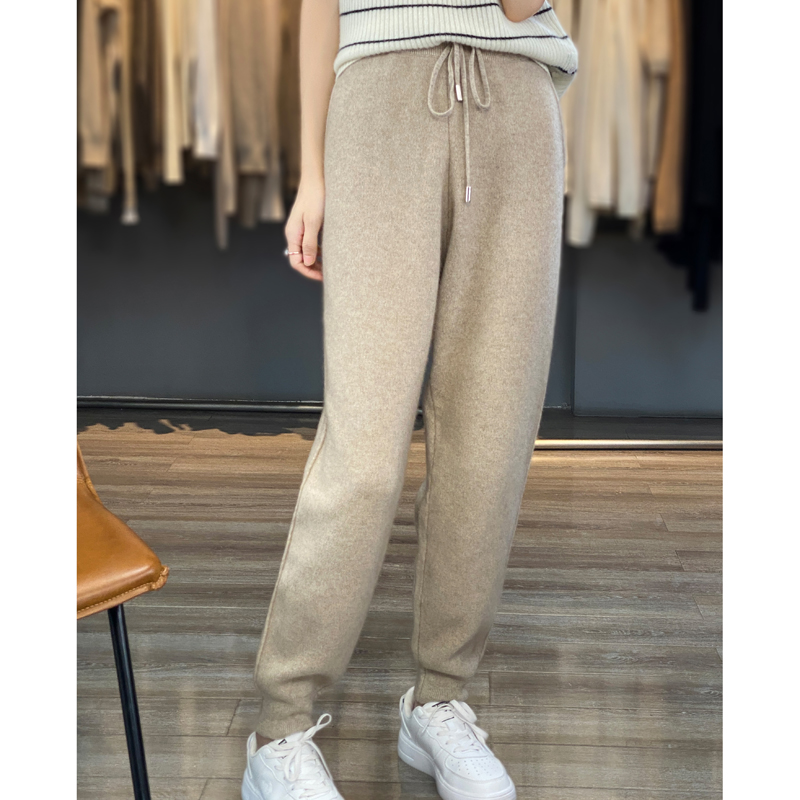 100% Merino wool cashmere women's knitted wool pants in autumn and winter elastic waist feet pants.: M / camel
