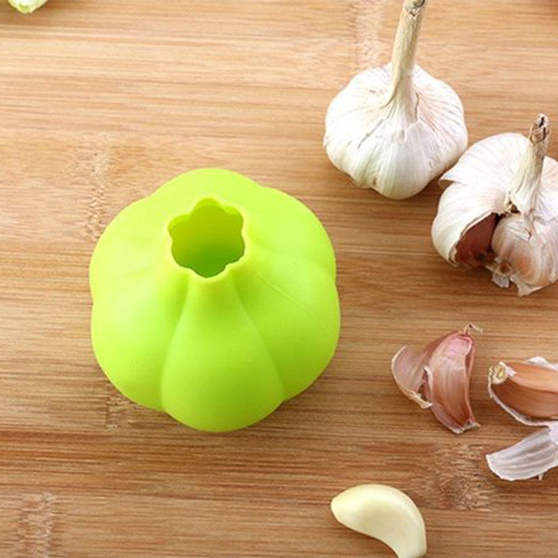 Plastic Garlic Cutter 2 in 1 Garlic Press Garlic Crusher Cube Kitchen Tools
