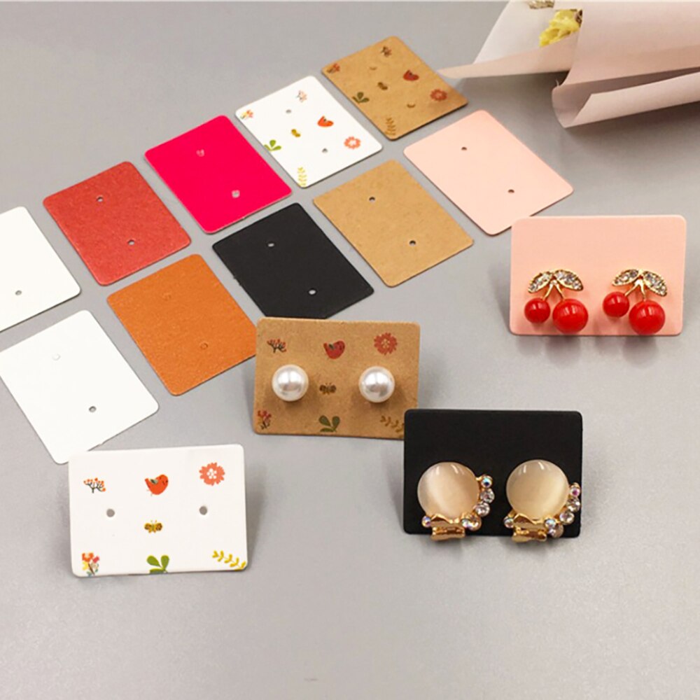 100 sztuk 2.5x3.5cm kolczyk karty opakowania stojak do kolczyków posiadacz karty karton papier typu Kraft tagi dla DIY biżuteria wyświetlacz