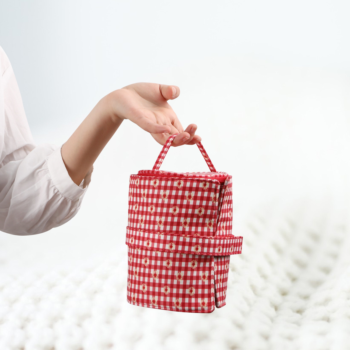 QZLKNIT Fashine Small Yarn Storage Bag Portable Knitted Wool Bags Foldable Cerchet Hooks Bags for Sewing Tools Accessories