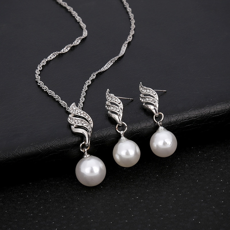 Fashionable simple pearl inlaid rhinestone earrings twist pendant necklace jewelry set bride wedding jewelry party