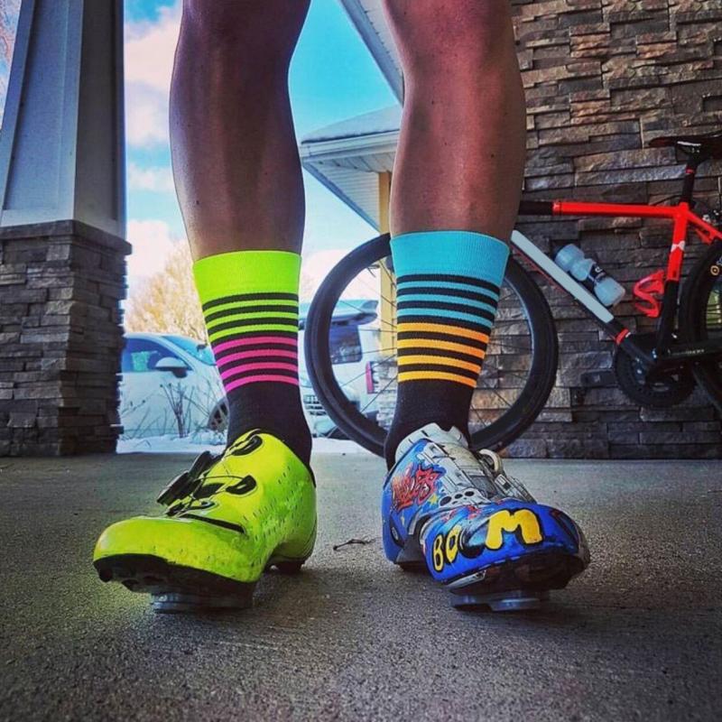 Professionelle Anti-schweiß Atmungs Radfahren Socken Sport Laufen Fahrrad Schweiß Wicking Socken unisex Bunte Fahrrad Socken