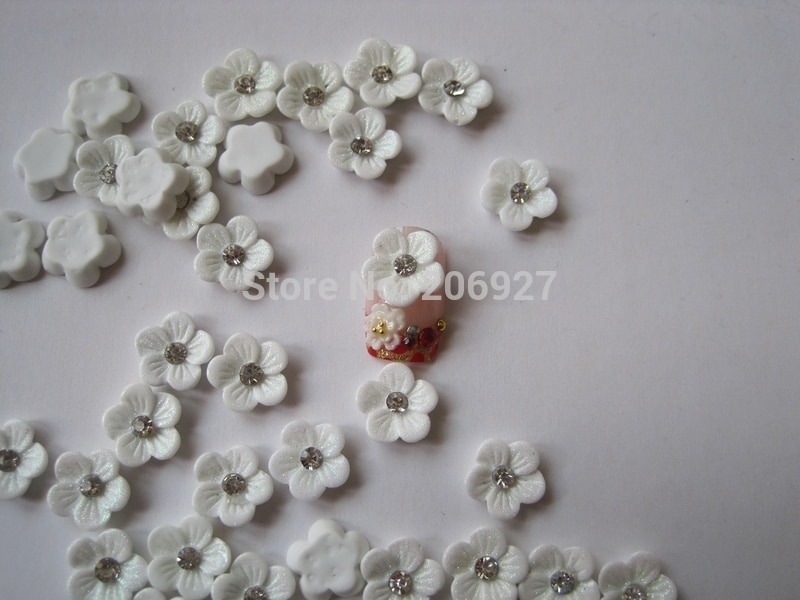 RF10-1 30 stks leuke witte bloem met strass shape nail resin decoratie outlooking