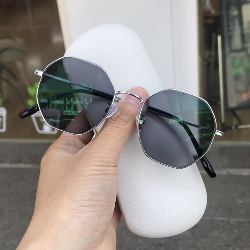 1.56 (0.00 ~ 6.00) meekleurende Grijs/Roze/Thee/Paars/Blauw Hars Asferische Glazen Lenzen, Recept Bijziendheid Optische Lens L301