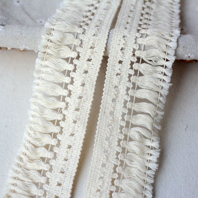 2 meter beige katoenen kwastjes, katoenen franjes, kant, kleding, gordijnen, woonaccessoires, kwastjes, kant, bandjes , 5.5cm