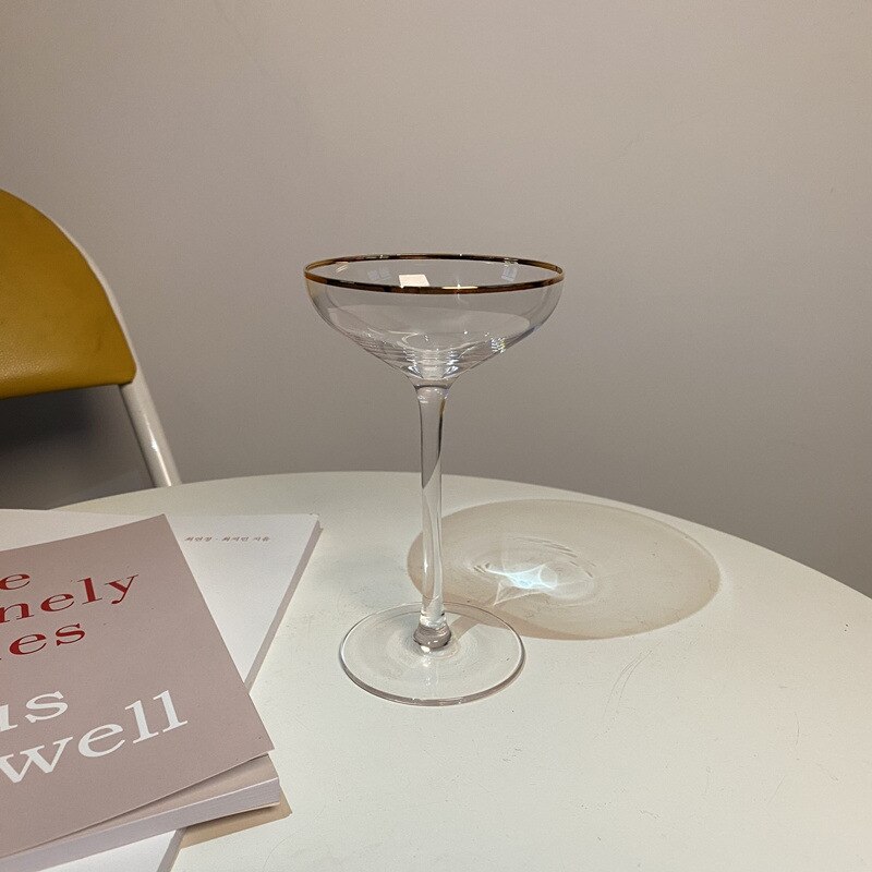 Gylden kant cocktailglass gjennomsiktig høy-slutt hvitvinsglass krystall dessertglass festglass spesiell champagneglassbeger: Klar