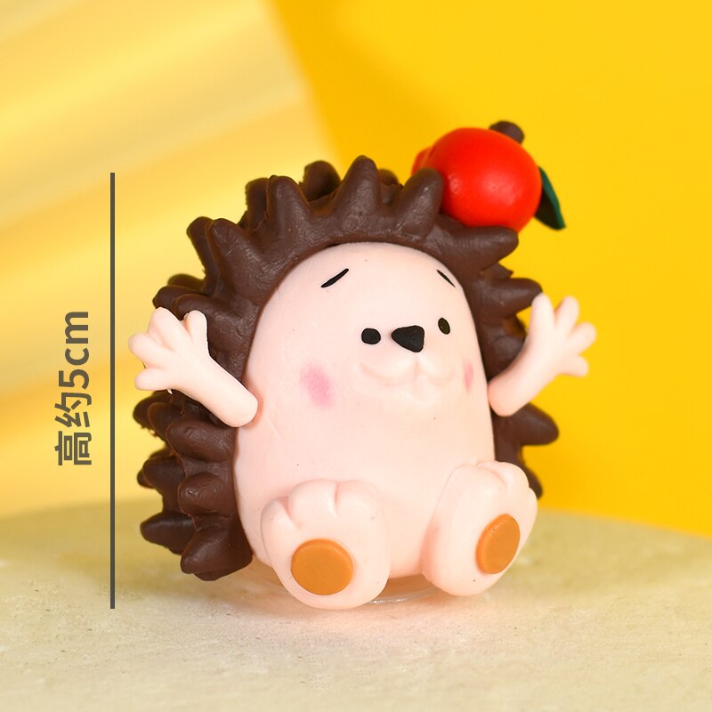 Zoo Cute Forest Animal Cake Toppers for Kid`s Birthday Decoration Monkey Giraffe Tiger Lion Cupcake Toppers Birthday Cakes: Hedgehog