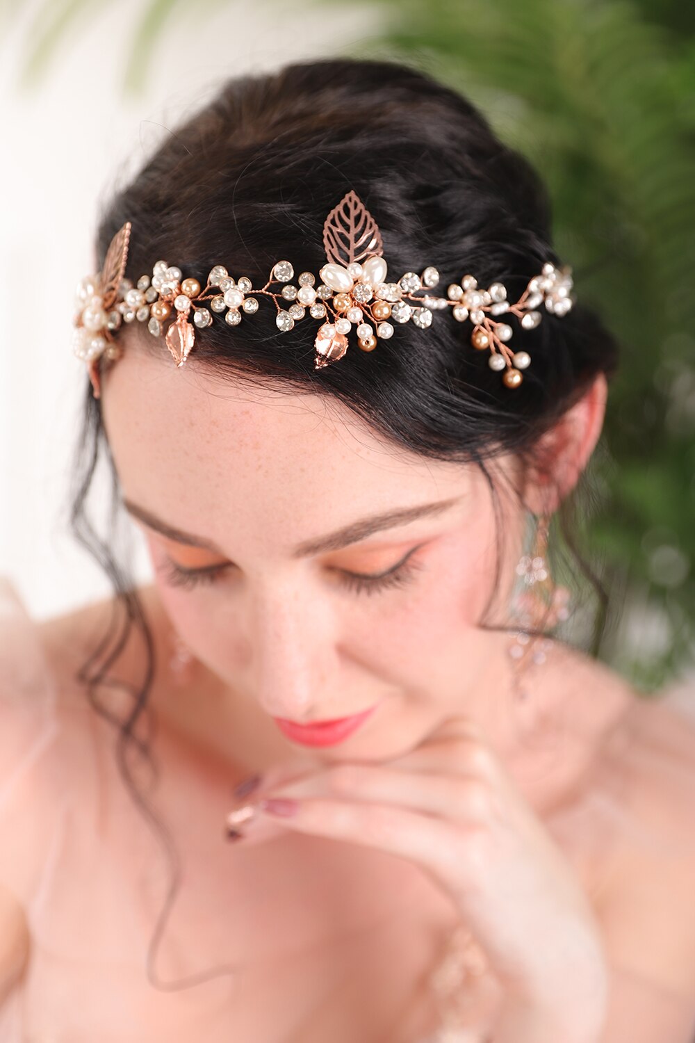 Glinsterende kristallen parels met strass steentjes in roségoud, set hoofddeksels voor dames, bruidshoofdband en oorbellen, haaraccessoires voor bruiden