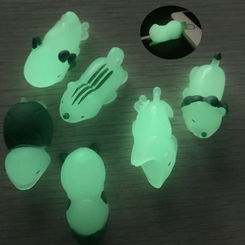 Kabel beißen glühen in dunkel Schutz für IPhone Wickler Telefon Streich Spielzeug Pvc Ebene ente Löwe schildkröte Puppe modell Lustige