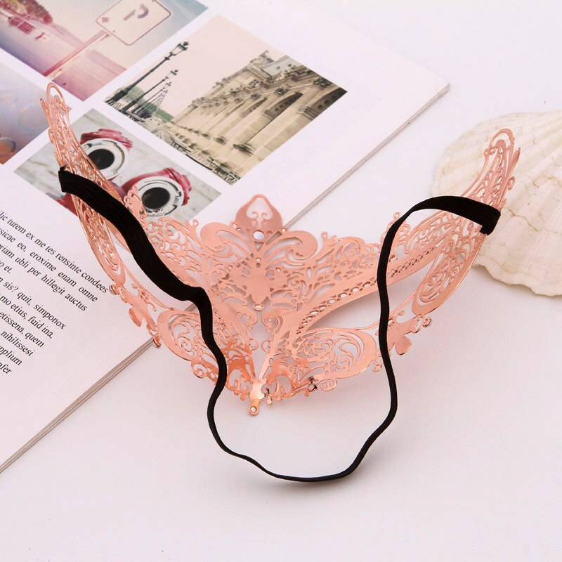Rose Gold Venetië Metal Masker Halloween Rhinestone Half Gezicht Venetiaans Mannen Vrouwen Filigraan Party Masker