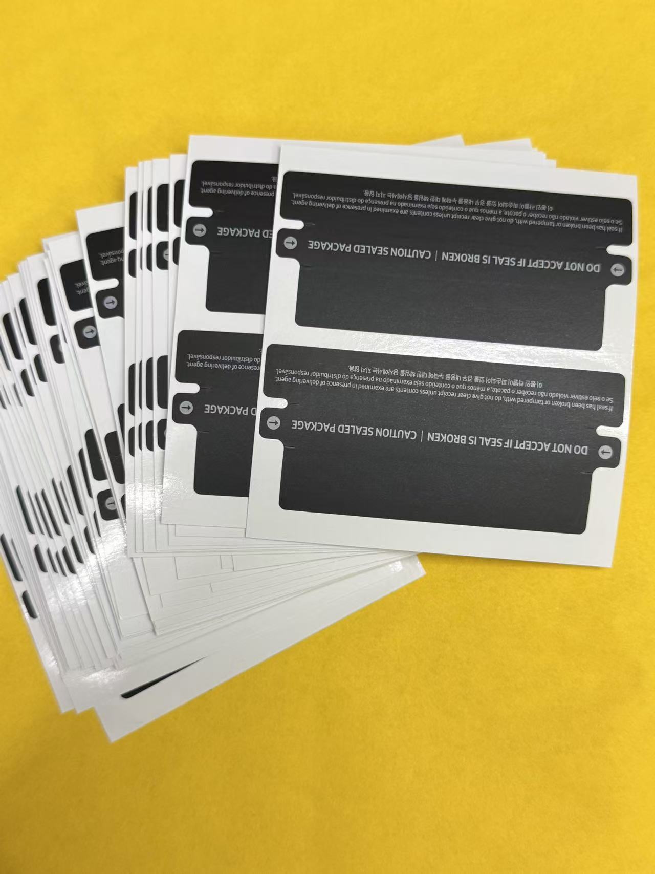 100PCS Wrap Plastic Seal Factory Film For Galaxy S24 Ultra S24 Plus Box Packaging Protective Label Sealing Sticker Film