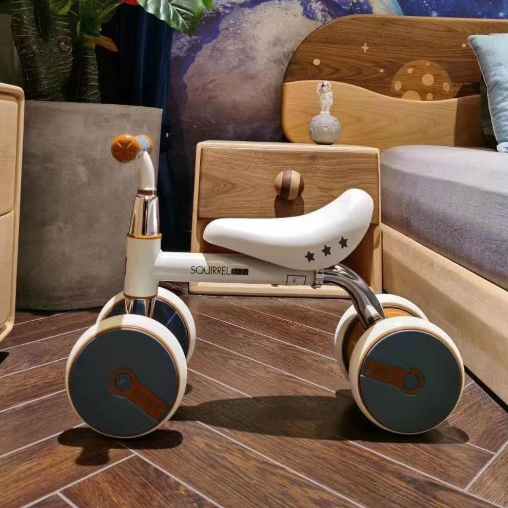 Coche de equilibrio para niños de 1 a 2 años, 2 para bebés, cochecito de bebé, coche de juguete giratorio