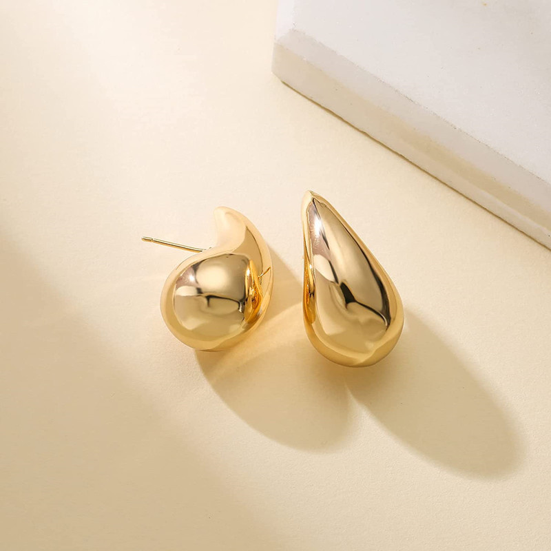 Pendiente de aro con giros circulares para mujer, temperamento Simple, hipérbole, Color dorado, uso diario, joyería, de: Chapado en cobre envejecido