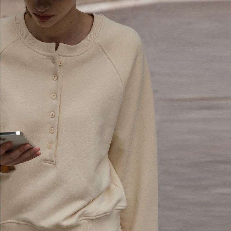 Streetstyle katoenen fleece trui met ronde hals en knoopsluiting, casual hoodie voor dames, wintertop voor dames, dameskleding
