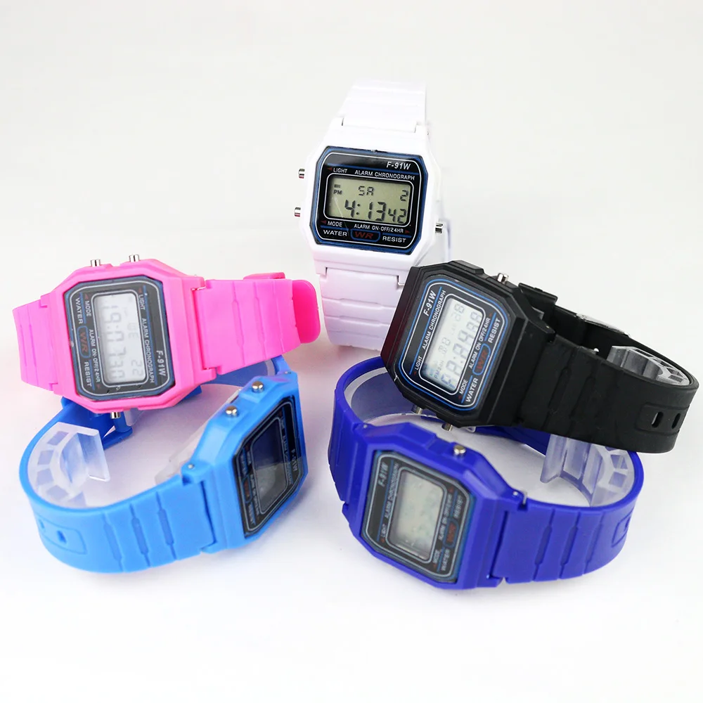 Sport LED Digital Watches Children Simple Small Square Dial Electronic Watch Silicone Band Casual Mens Watch Friend