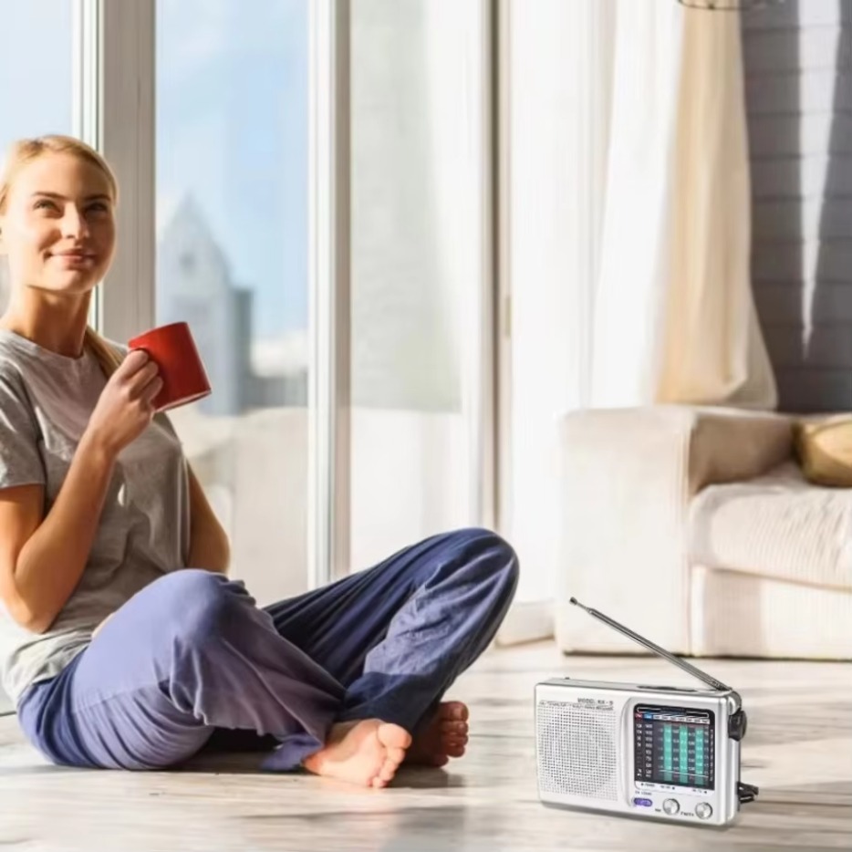 Radio portatile multifunzionale a basso SW AM FM Power Mini Walkman 2 batterie AA Radio stereo esterna per uso domestico in campeggio