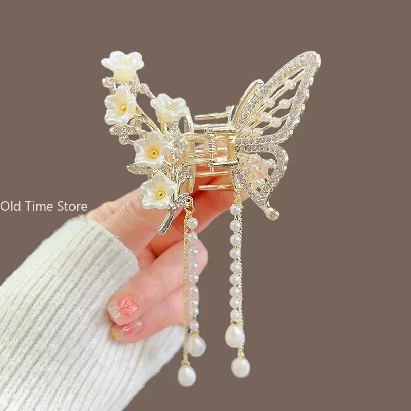Pinza para el pelo con borlas de mariposa y perlas, horquilla para Festival de flores rojas para niñas, pinzas para el pelo con cola de caballo, accesorios de para mujeres y cangrejos,: Rojo