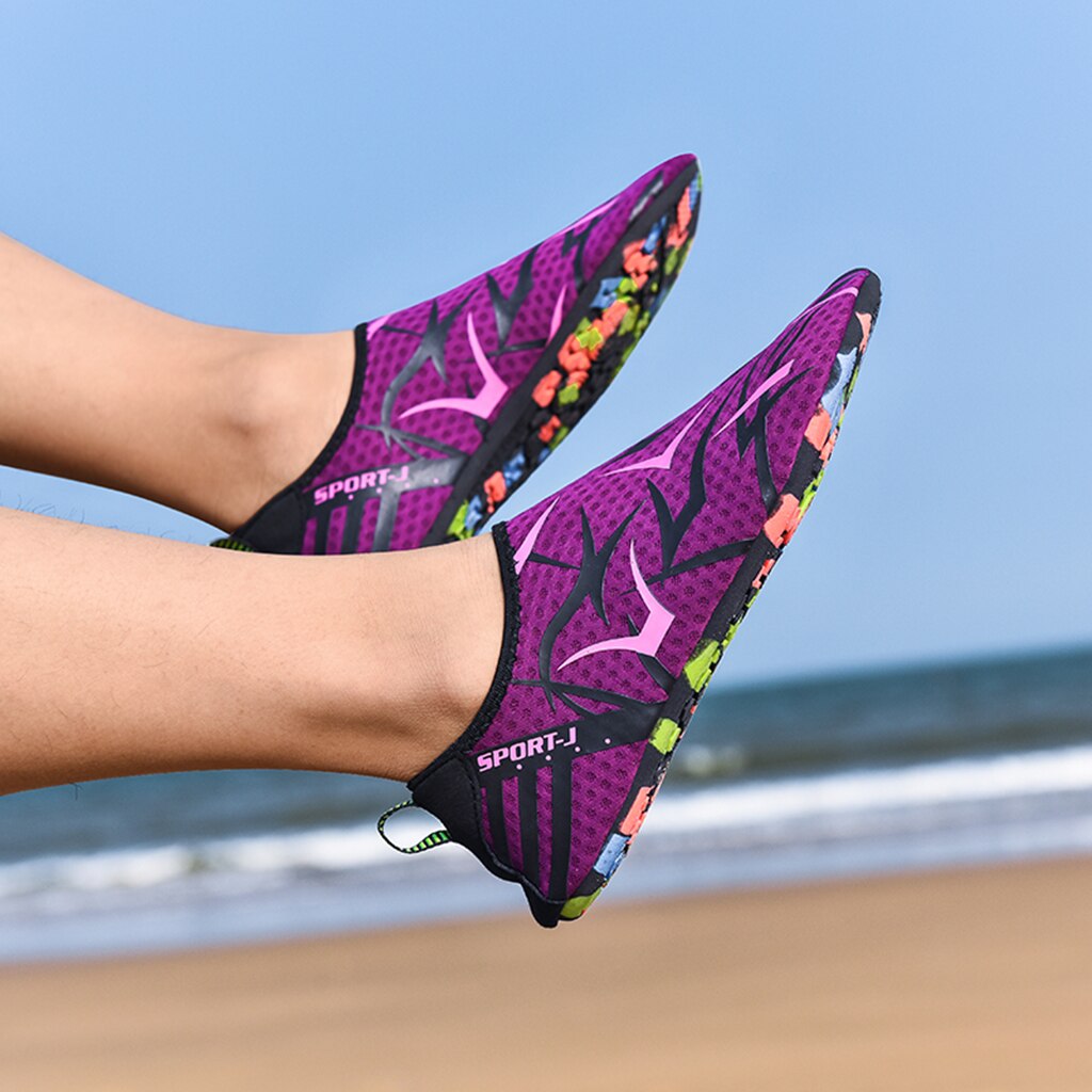 Hommes femmes peau eau chaussures Aqua plage chaussettes Yoga piscine nager sans lacet chaussure de Surf