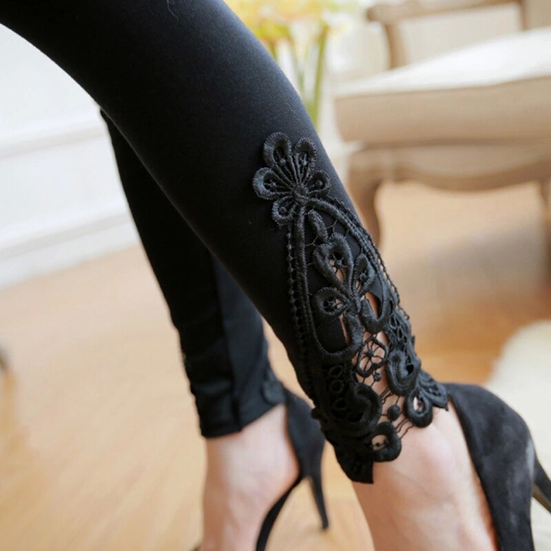 Herfst Moederschap Leggings Lace Hollow-Out Decoratieve Knit Katoen Zwangere Vrouwen Kleding Broek 718