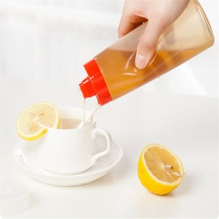 300ML 4 Hole Salad Bottle Squeeze Bottles With Lid For Kitchen Cooking Baking Tools Dressing Squeeze Sauces Oil Seasoning Bottle