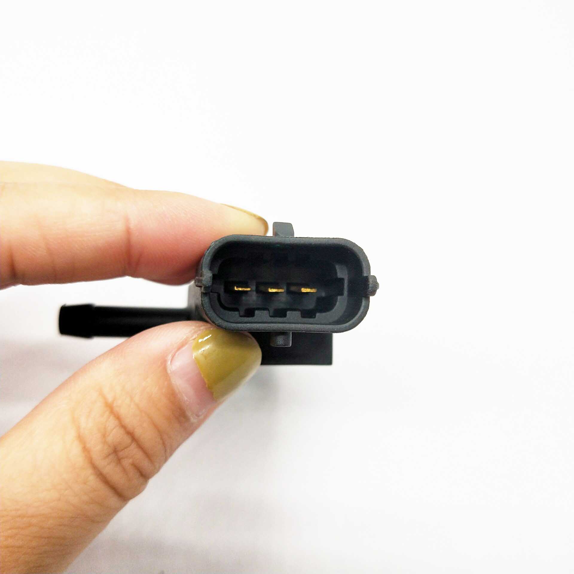 SMD Manifold Pressure Sensor MAP Sensor For Nissan Dacia Duster Logan Sandero 1.5 223657266R 0281002593