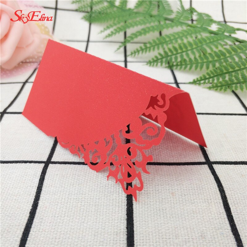 50pcs Wedding Party Table Name Place Cards Chic Pearlescent Lace Favor Message Setting Card Wedding Birthday Supplies 7ZSH870: red