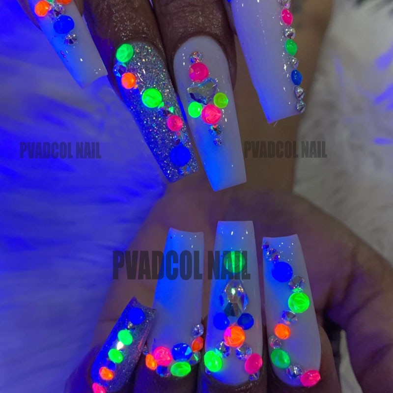 Nail Art 3D Neon Crystal Gem Lichtgevende Strass Platte Achterkant Glow In The Dark Nail Decorations