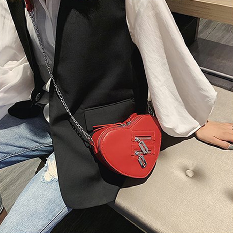 Women Red Heart Shape Shoulder Bag Korean Style Ladies Chain Crossbody Bag Purse And Clutch Bag Pu Leather Bag