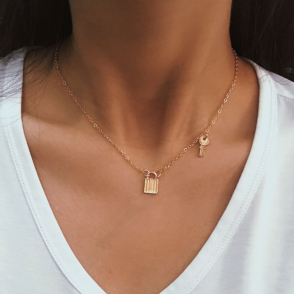 Simple Lock Necklace for Women Short Retro Gold Silver Colour thin Lock Key Clavicle Chain Choker Trend Jewelry