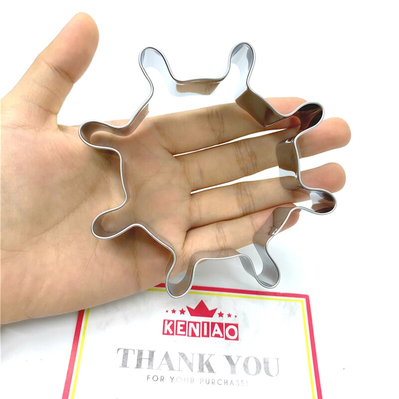 KENIAO Rudder Cookie Cutter - 10 x 10 cm - Nautical Biscuit and Fondant Cutter - Stainless Steel