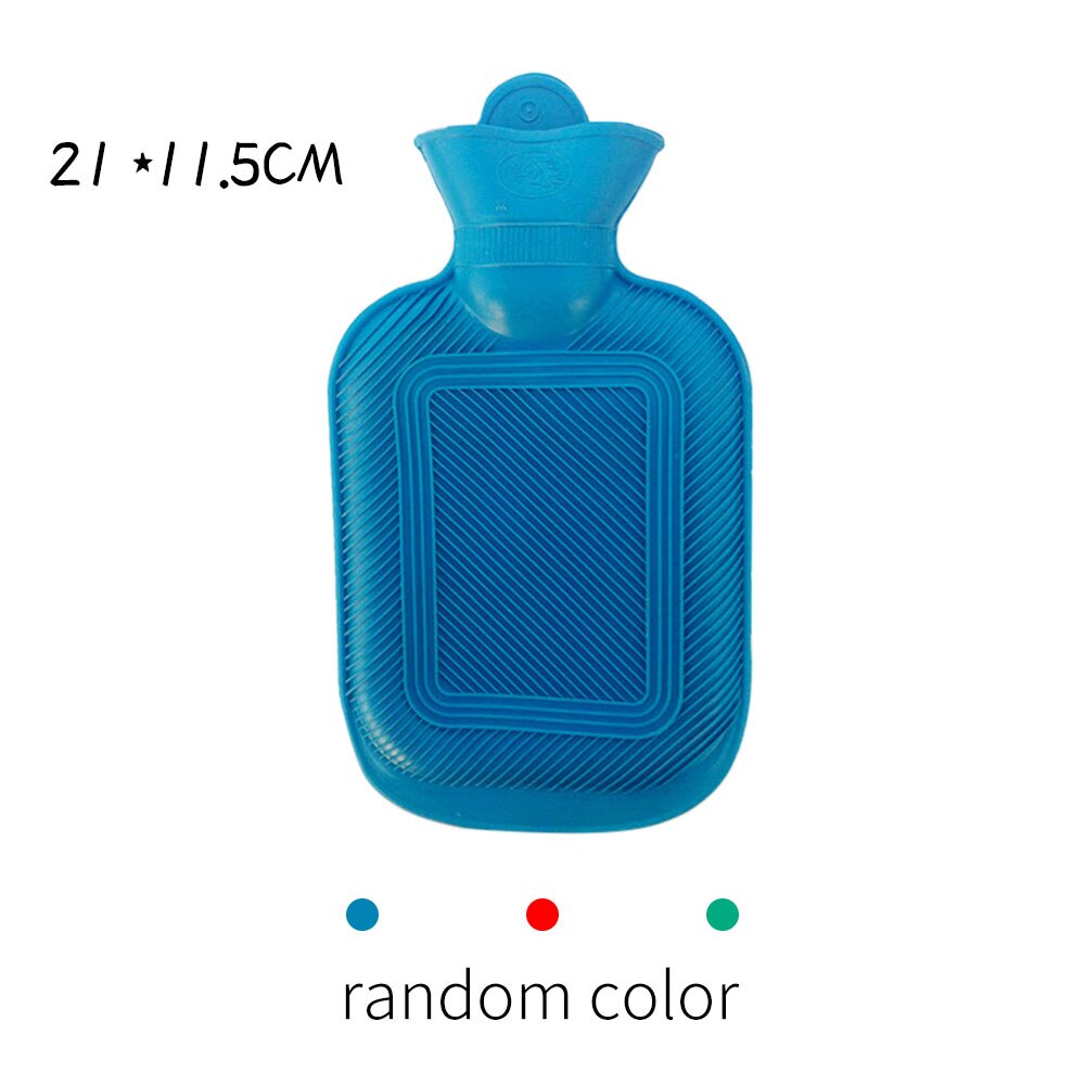 Bærbar varmepose vintervarmer skrue naturgummi gummi vandindsprøjtning 2 liters vandpose tilfældig farve: S