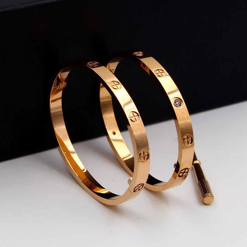 Luxury Titanium Steel Classic Crystals Cross Bangles Women Men Screwdriver Wristband Bangle Couple Gold Love Screw Bangles B038