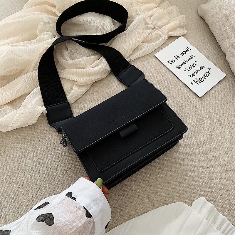 Petit sac carré chic pour femme, large bandoulière, polyvalente, sac messager unique initié, sac tendance: Black