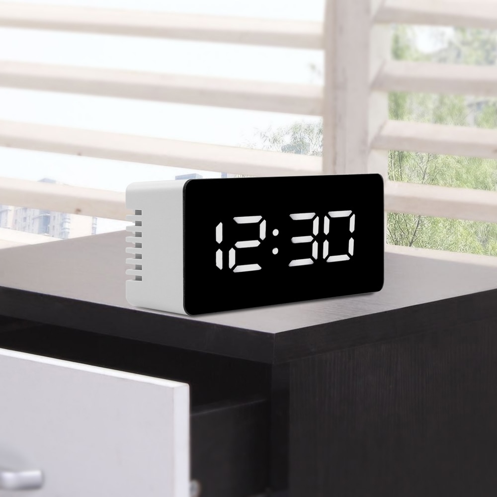 Digitale Led Wekker Snooze Display Tijd Night Led Tafel Desk Usb Charger Poorten Voor Iphone Android Telefoon Alarm Spiegel klok