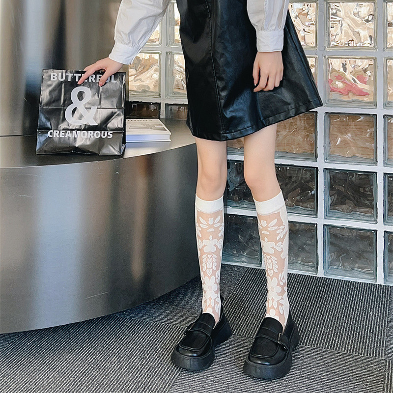 Calze lunghe al ginocchio in seta a rete bianca giapponese da donna calze lunghe estive trasparenti Harajuku JK Lolita Kawaii calze di pizzo carine